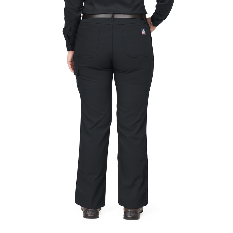 iQ Series Women's Lightweight Comfort Pant image number 1