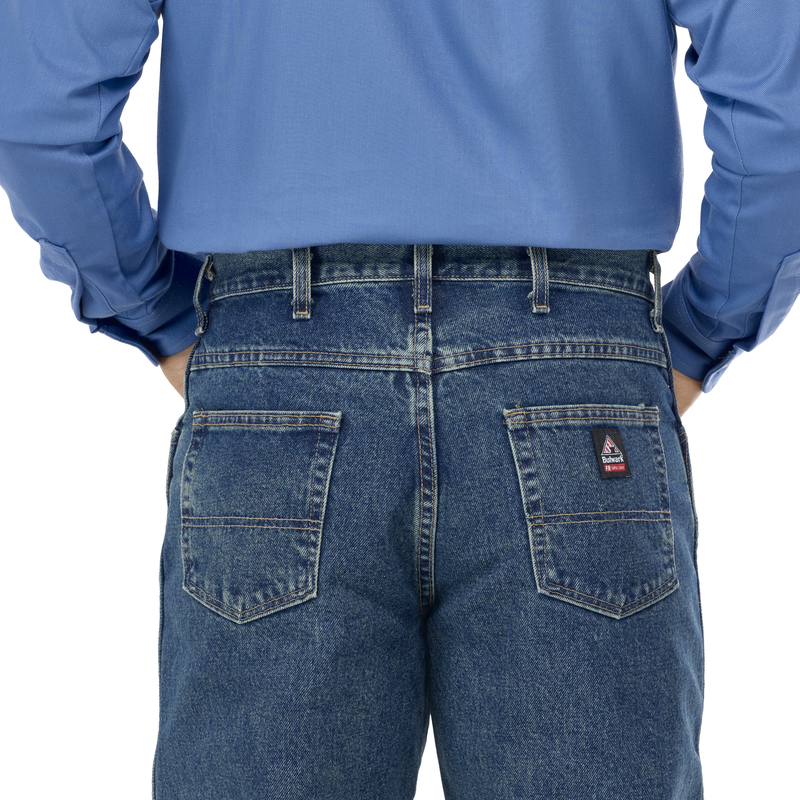 Men's Loose FR Stonewashed Jean image number 12