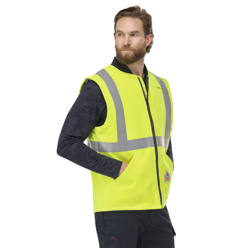 Men's FR Hi-Visibility Insulated Vest image number 3