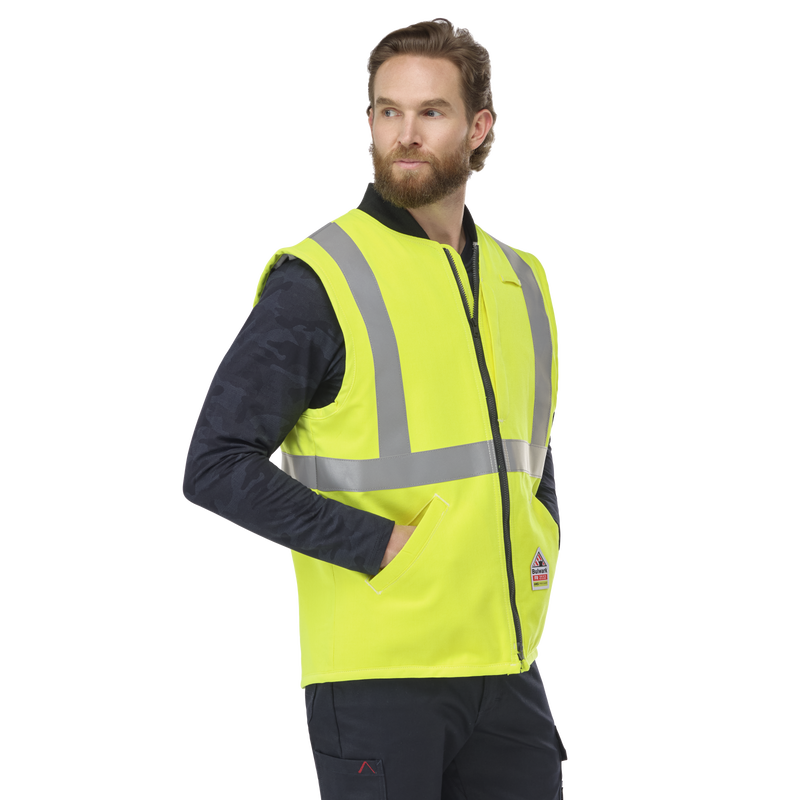 Men's FR Hi-Visibility Insulated Vest image number 3