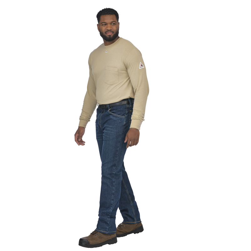 Men's Lightweight FR Long Sleeve T-Shirt image number 4